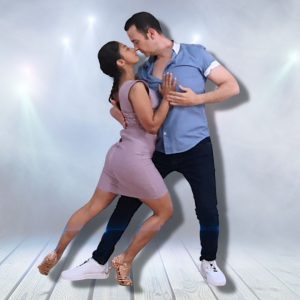BACHATA EN PAREJAS